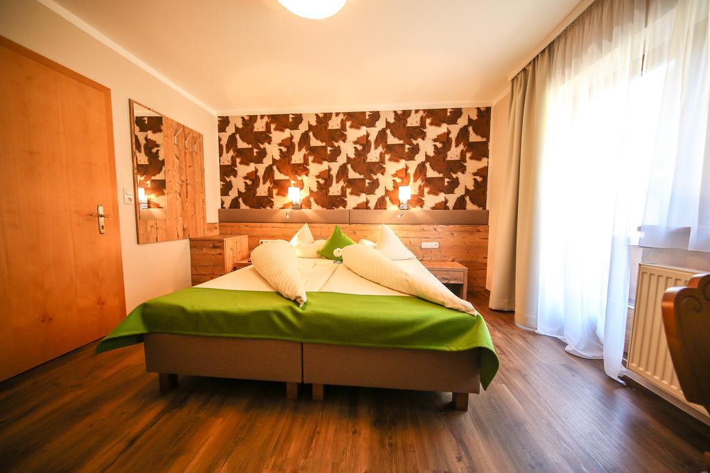 Hotel Landhaus Carla Mayrhofen Pokoj fotografie